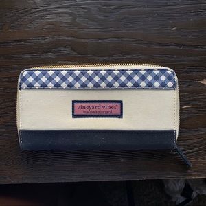 Like New VV Wallet
